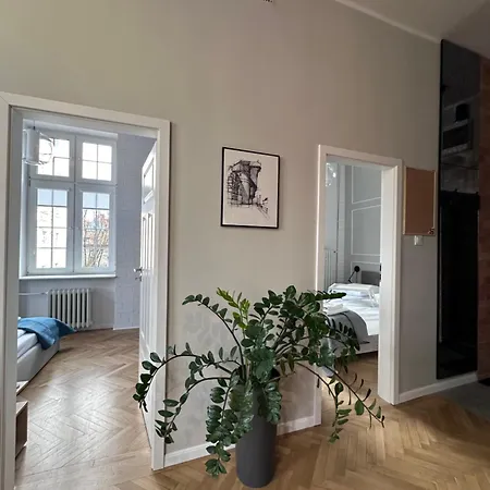 Διαμέρισμα Maya's Flats 64 - Spacious In Chlebnicka