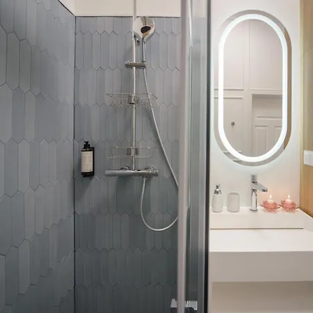 Apartment Maya's Flats & 64 - 3 On C