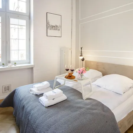 Maya's Flats 64 - Spacious In Chlebnicka Danzica