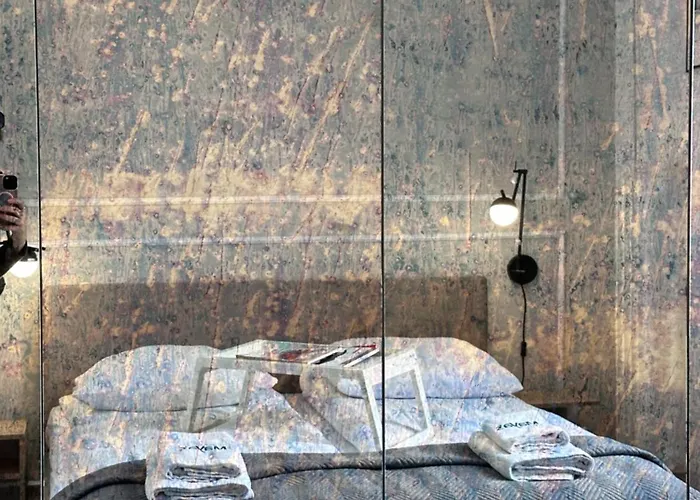 公寓 Maya's Flats & 64 - 3 On C *