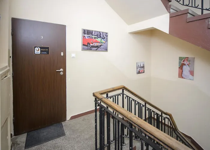 公寓 Maya's Flats & 64 - 3 On C *