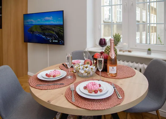 Maya's Flats & 64 - 3 On C *