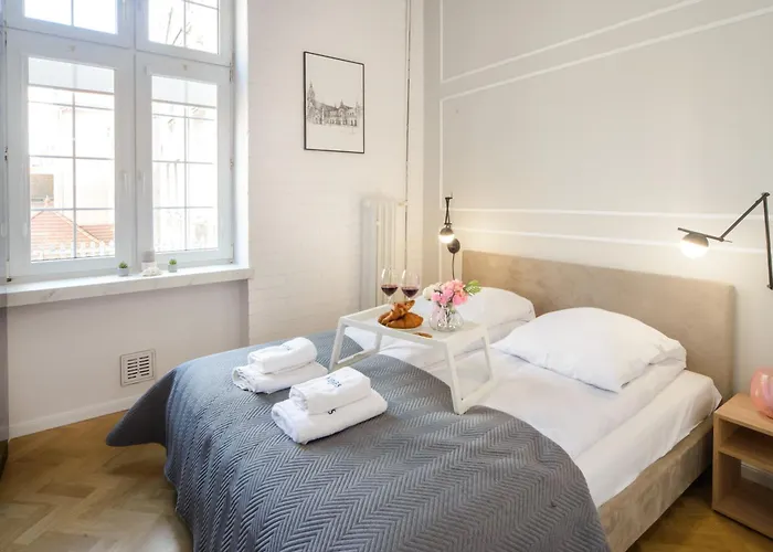 Maya's Flats & 64 - 3 On C Gdańsk