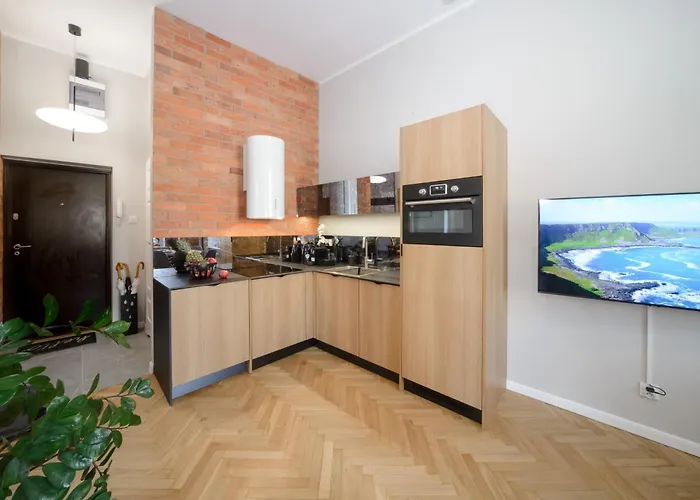 Maya's Flats & 64 - 3 On C * Gdańsk