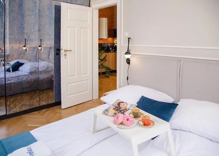 Maya's Flats & 64 - 3 On C