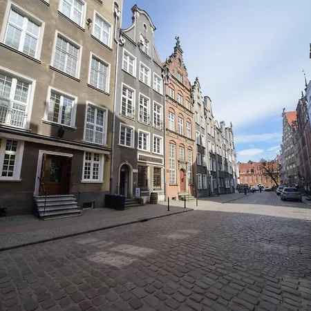 Maya's Flats & 64 - 3 On Chlebnicka Street Old Town