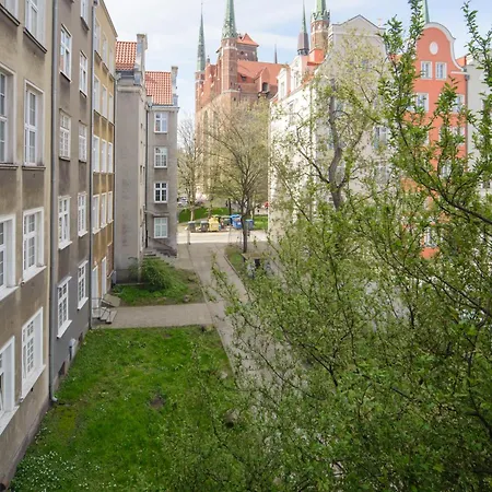 Apartment Maya's Flats & 64 - 3 On Chlebnicka Street Old Town