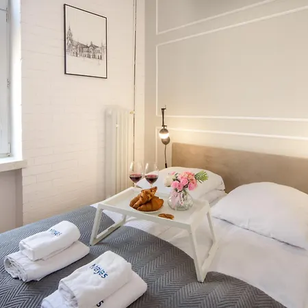 Maya's Flats & 64 - 3 On C Apartamento *